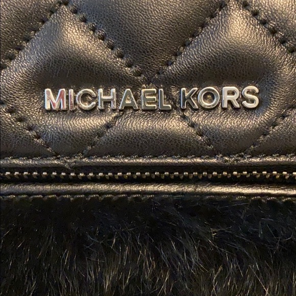 Michael Kors Backpack with rabbit fur Like new - Picture 3 of 8
